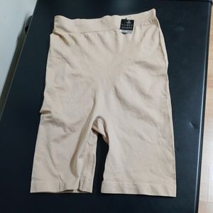 Kathy Ireland Womens Power Shape Tag Free Compression Bicycle Shorts Large NWT.